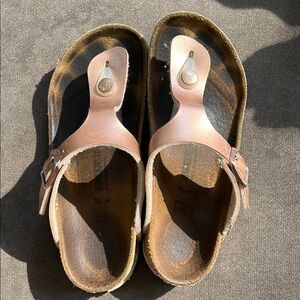 Kids Gizeh Birkenstocks size 33 (kids 2)